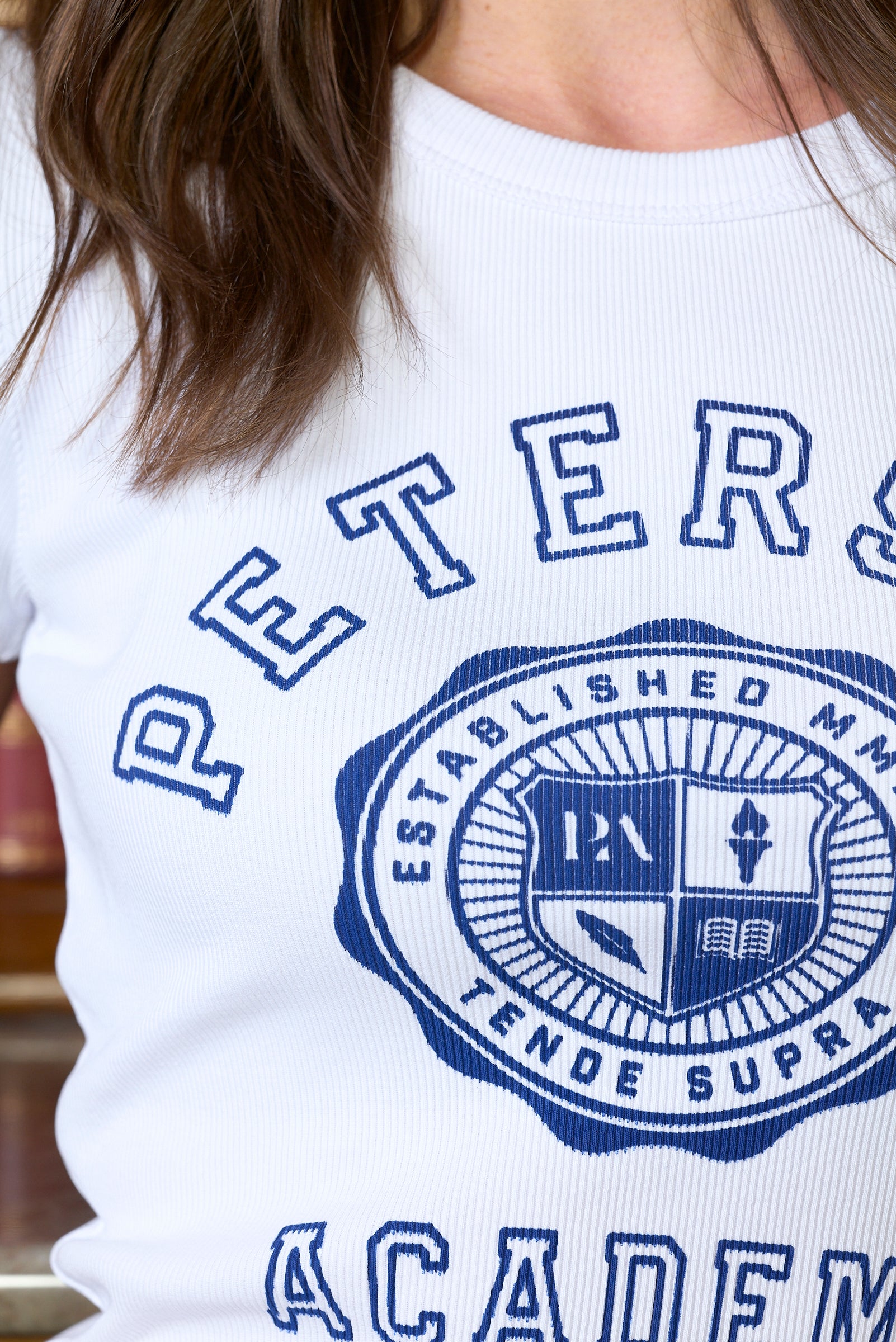 Seal Cropped T-Shirt
